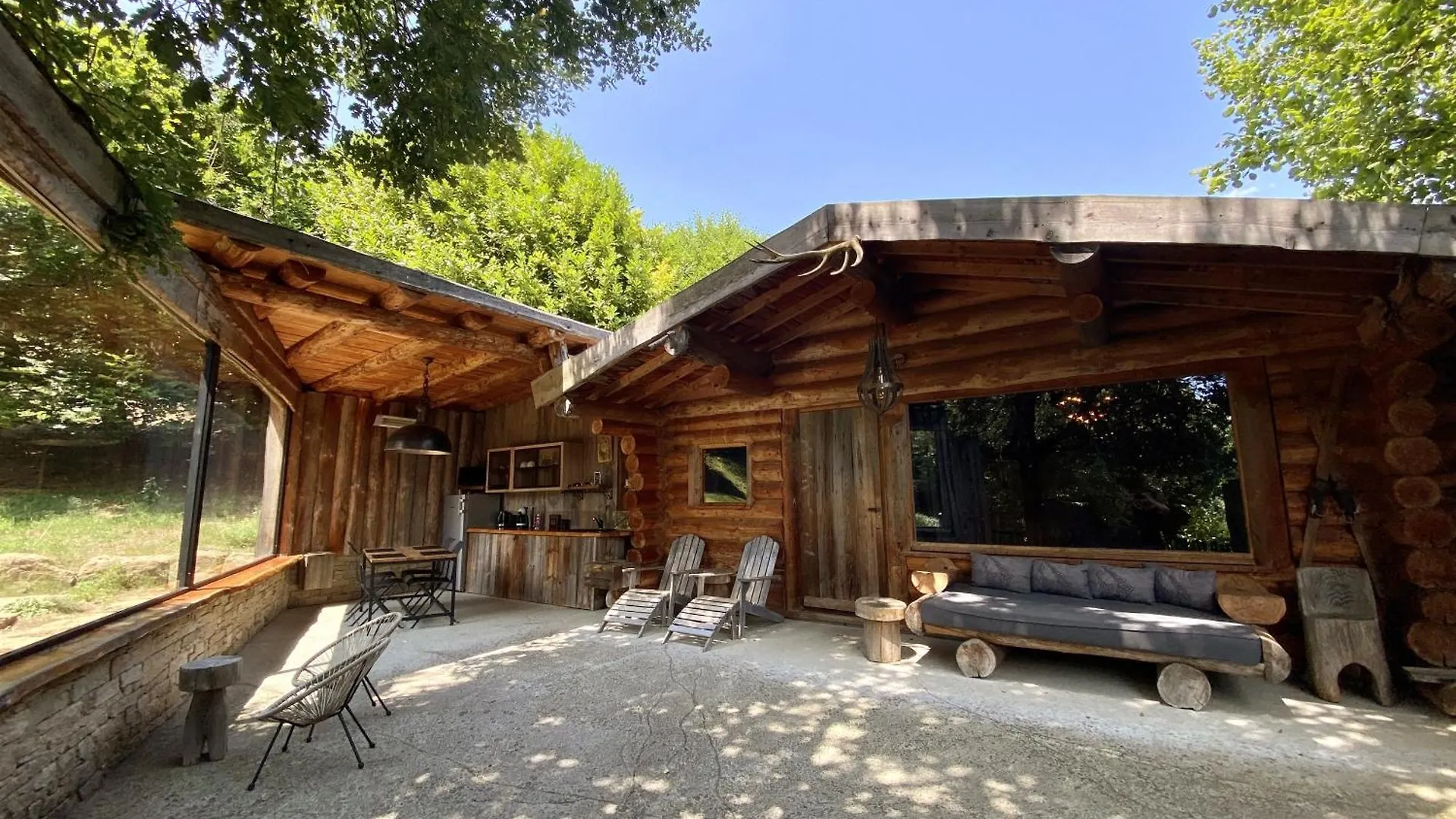 Pyrenees Prestige - Villas D\'Exceptions Et Hebergements Insolites contacts