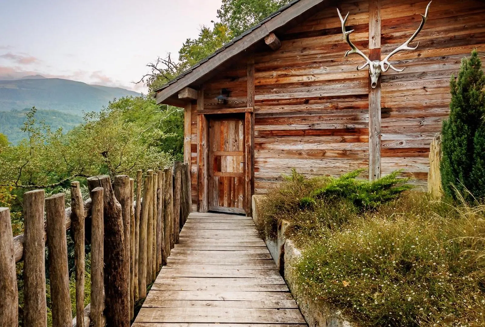 Pyrenees Prestige - Villas D'Exceptions Et Hebergements Insolites Argeles-Gazost