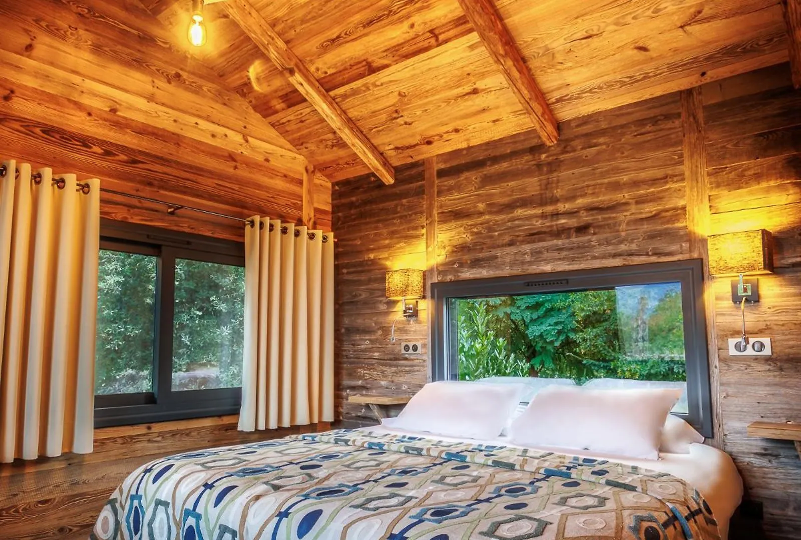 Pyrenees Prestige - Villas D'Exceptions Et Hebergements Insolites Argeles-Gazost